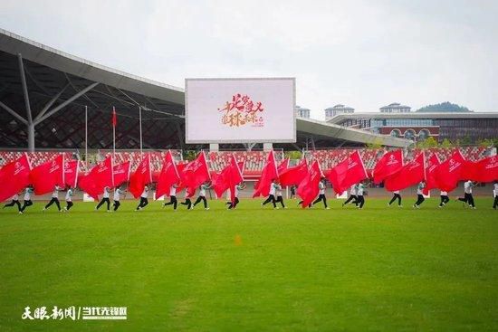 上一场比赛热那亚踢得强度非常大，国米看上去有点累了，踢得很吃力。